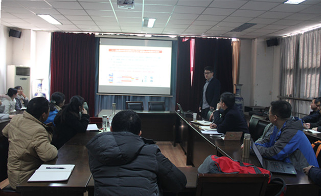 边讲学 014_副本.jpg